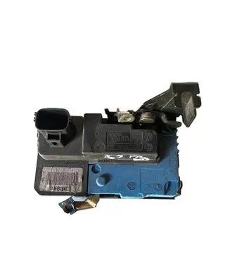 Volvo XC90 Front door lock 30663042