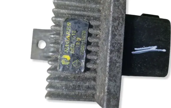 Renault Espace - Grand espace IV Glow plug pre-heat relay 7700115078