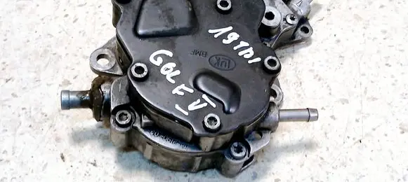 Volkswagen Golf V Tandem pump 038145209E
