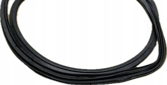 Cadillac Escalade IV Front door rubber seal ERWFG3432D
