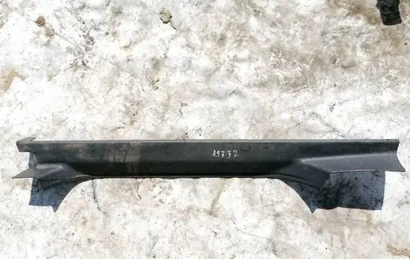 Opel Zafira B Front sill trim cover 13129337rh 322225228