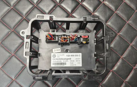 Volkswagen Eos Engine control unit/module 1Q0959255C 072330138 9212237L