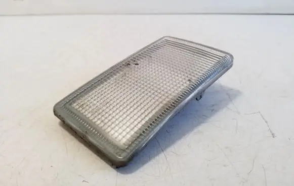 Volkswagen Golf III Front reflector 1H0941780A