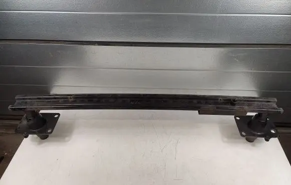 Peugeot 5008 Front bumper support beam 
