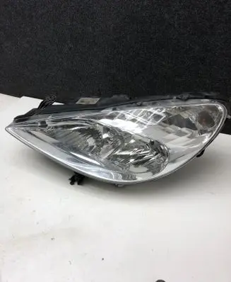 Peugeot 607 Headlight/headlamp 9654670980