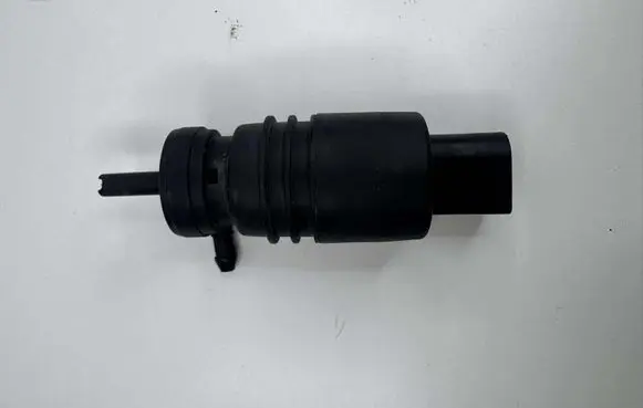 BMW X5 E53 Windscreen/windshield washer pump PA6GBGF30