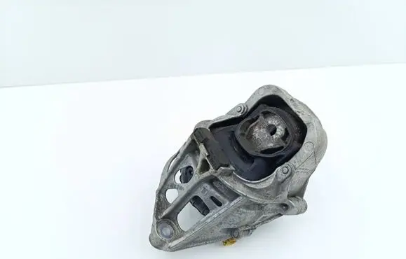 Audi Q5 SQ5 Engine mount bracket 4M0199371B