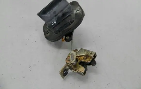 Renault Laguna I Tailgate/trunk/boot lock/catch/latch 