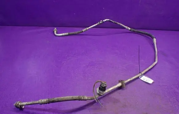 Ford Focus Air conditioning (A/C) pipe/hose 