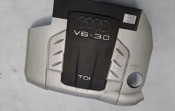 Audi Q7 4L Engine cover (trim) 4L0103925B