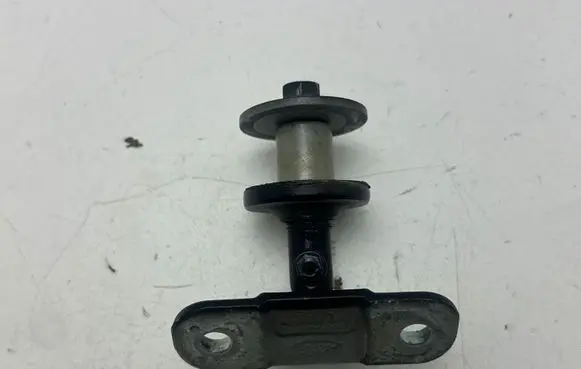 Land Rover Discovery 4 - LR4 Tailgate/trunk/boot hinge 4H2243000AB