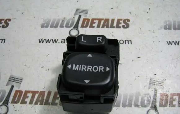 Wing mirror switch