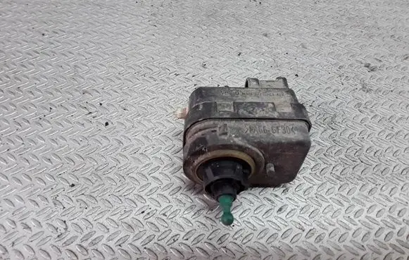 Headlight level adjustment motor