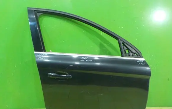 Volvo XC60 Front door PRZOD PRAWE