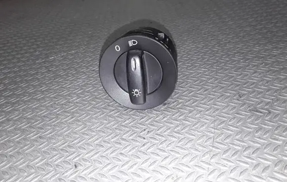 Volkswagen Jetta V Light switch 1K0941431F