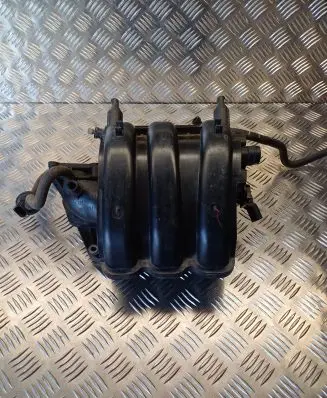 Volkswagen Polo V 6R Intake manifold 03E129711F 03E133320A