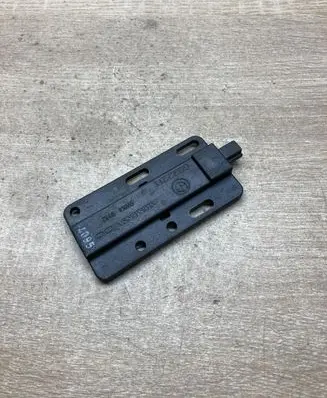 BMW 5 E60 E61 Keyless system antenna 6922211 5WK49132