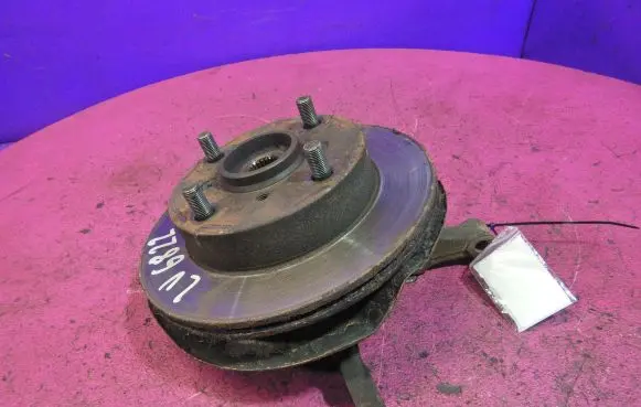 Suzuki Swift Cultus Front wheel hub spindle knuckle