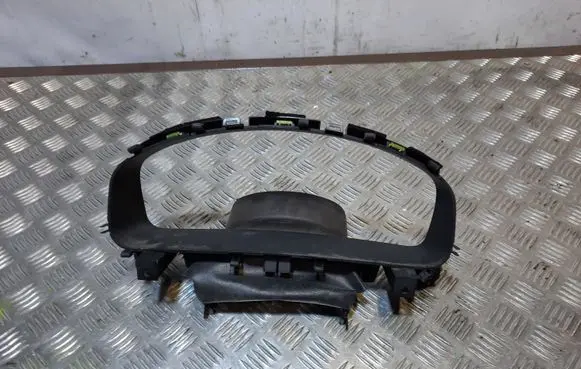 Volkswagen Touareg II Dashboard trim 7P6858565