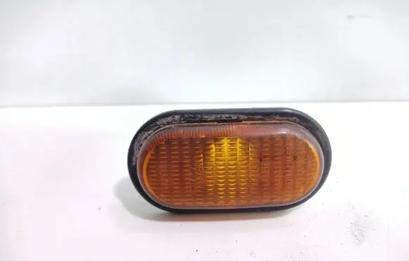 Renault Espace II Front fender indicator light 13910020 6R0142789