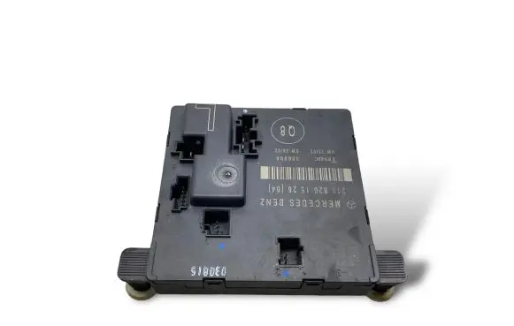 Mercedes-Benz E W211 Door control unit/module 2118201526
