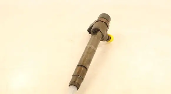 Mercedes-Benz C AMG W203 Fuel injector 0445110177