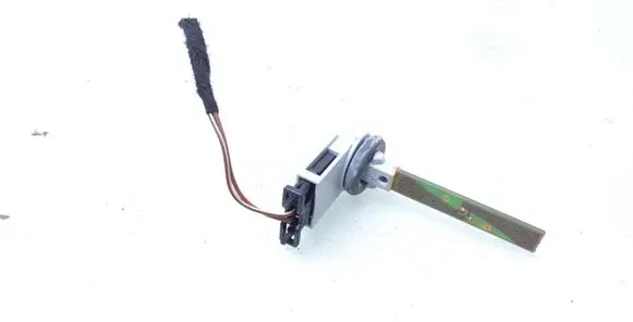 Volkswagen PASSAT B6 Interior temperature sensor 4B0820539
