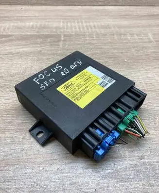 Ford Focus Comfort/convenience module 98AG15K600KC 5WK48620C