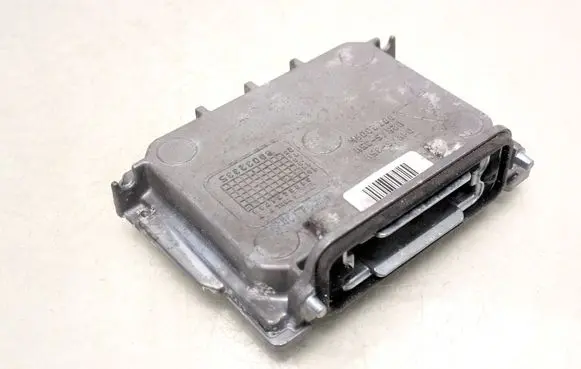 Volvo XC90 Headlight ballast module Xenon 89034934 89032336 89032335