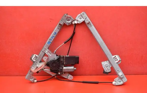 Skoda Octavia Mk1 (1U) Front door window regulator with motor 130821731