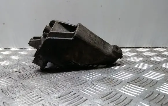 Volkswagen Crafter Engine mounting bracket 076199307