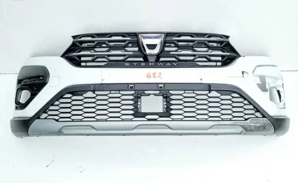 Dacia Sandero Front bumper 620225509R Dacia Sandero 3 III Stepway Zderzak przód przedni