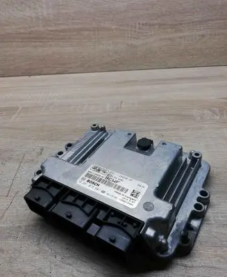 Ford Focus Engine control unit/module ECU 9M5112A650AF 0281015607