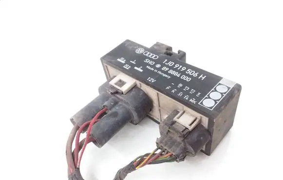 Volkswagen Golf IV Coolant fan relay 1J0919506H 898884000