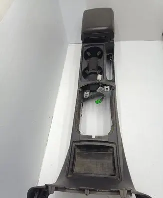 Volvo V50 Center console 8687407