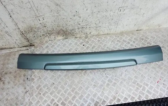 Land Rover Range Rover Sport L320 Tailgate trim DRC500011