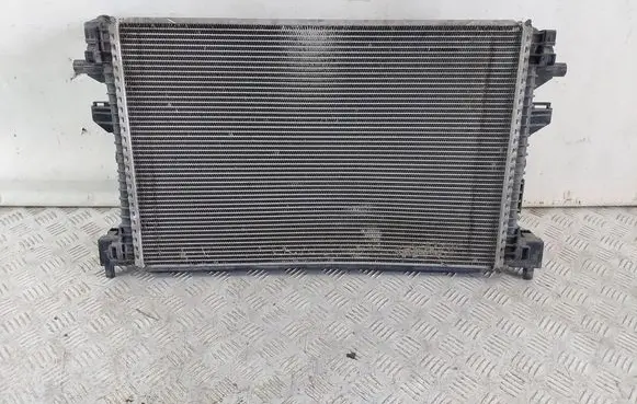 Audi Q3 F3 Coolant radiator 5Q0121251HQ