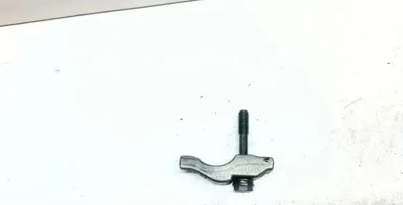 Opel Mokka Fuel Injector clamp holder