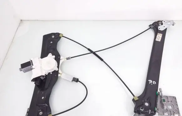 Opel Astra H Front door window regulator with motor 13193232 985235XXX 13193245