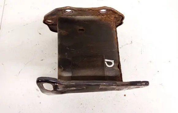 Hyundai i30 Front bumper mounting bracket 