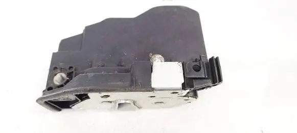 BMW 5 F10 F11 Front door lock A053702