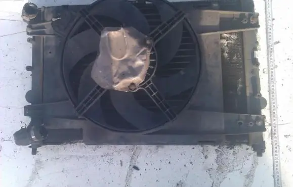 Alfa Romeo 156 Radiator cooling fan shroud