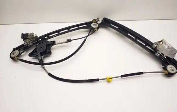 Mercedes-Benz E C207 W207 Front door electric window regulator A2077200246