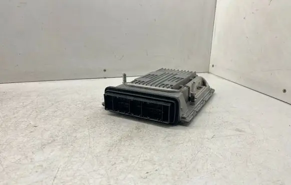 BMW 5 F10 F11 Engine control unit/module 7633374