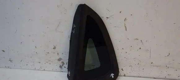 Renault Clio IV Rear side window