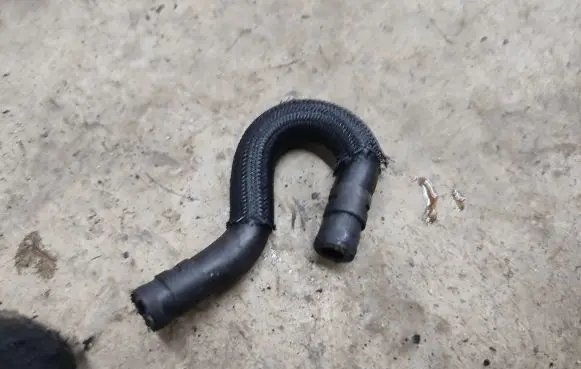 Toyota Avensis T250 Engine coolant pipe/hose