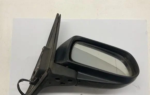 Mazda 626 Front door electric wing mirror E13020142 38269 E13010142
