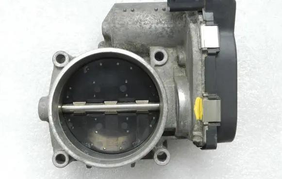 BMW 3 E92 E93 Throttle body valve 13547556118 7556118