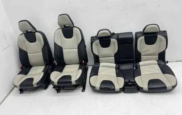 Volvo V40 Cross country Seat set 