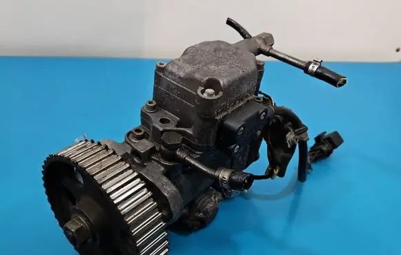 Volkswagen Golf III Fuel injection high pressure pump 0460404985 IMPRK1583279
